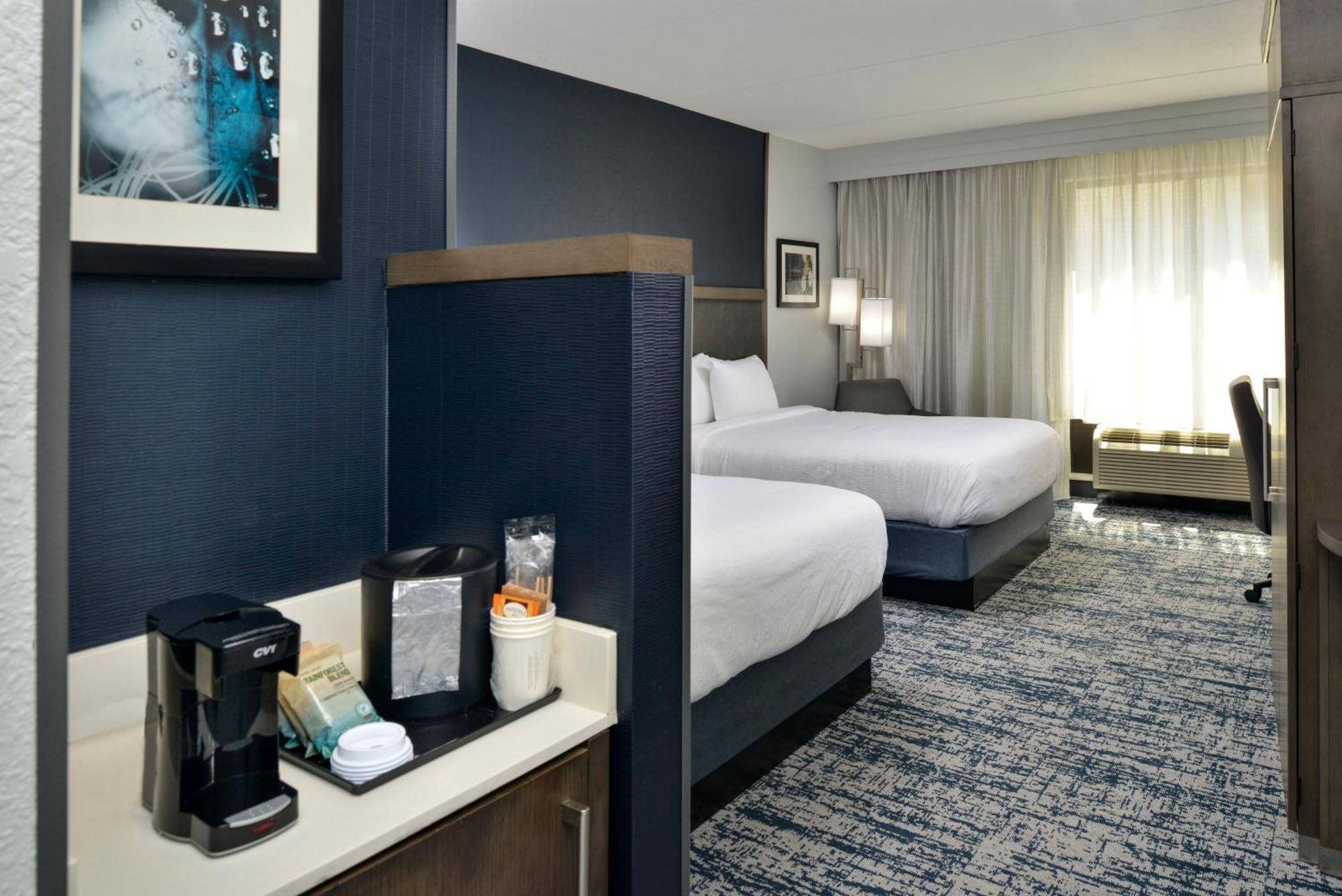 Courtyard By Marriott Wilmington Downtown/Historic District Hotel Екстериор снимка