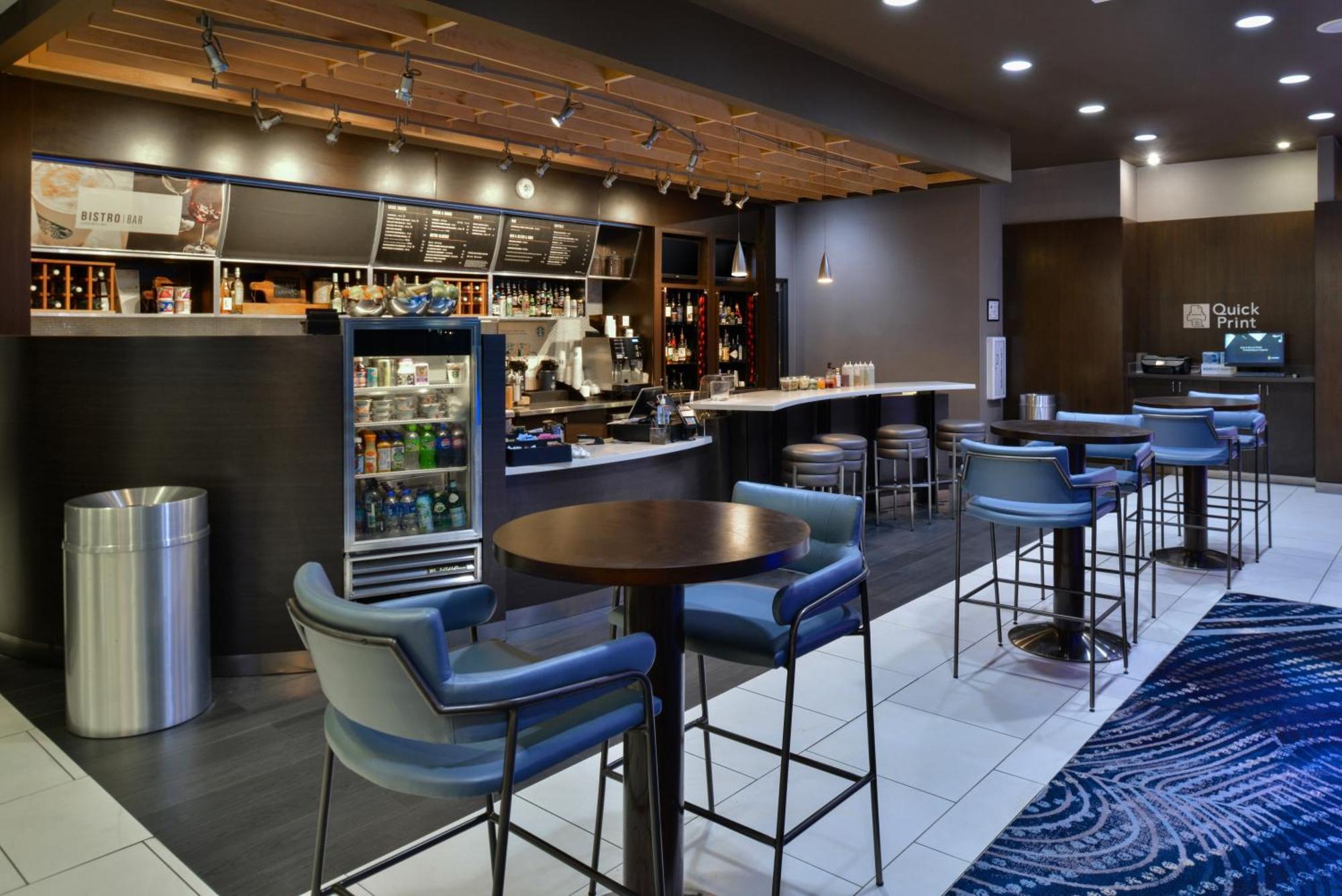 Courtyard By Marriott Wilmington Downtown/Historic District Hotel Екстериор снимка