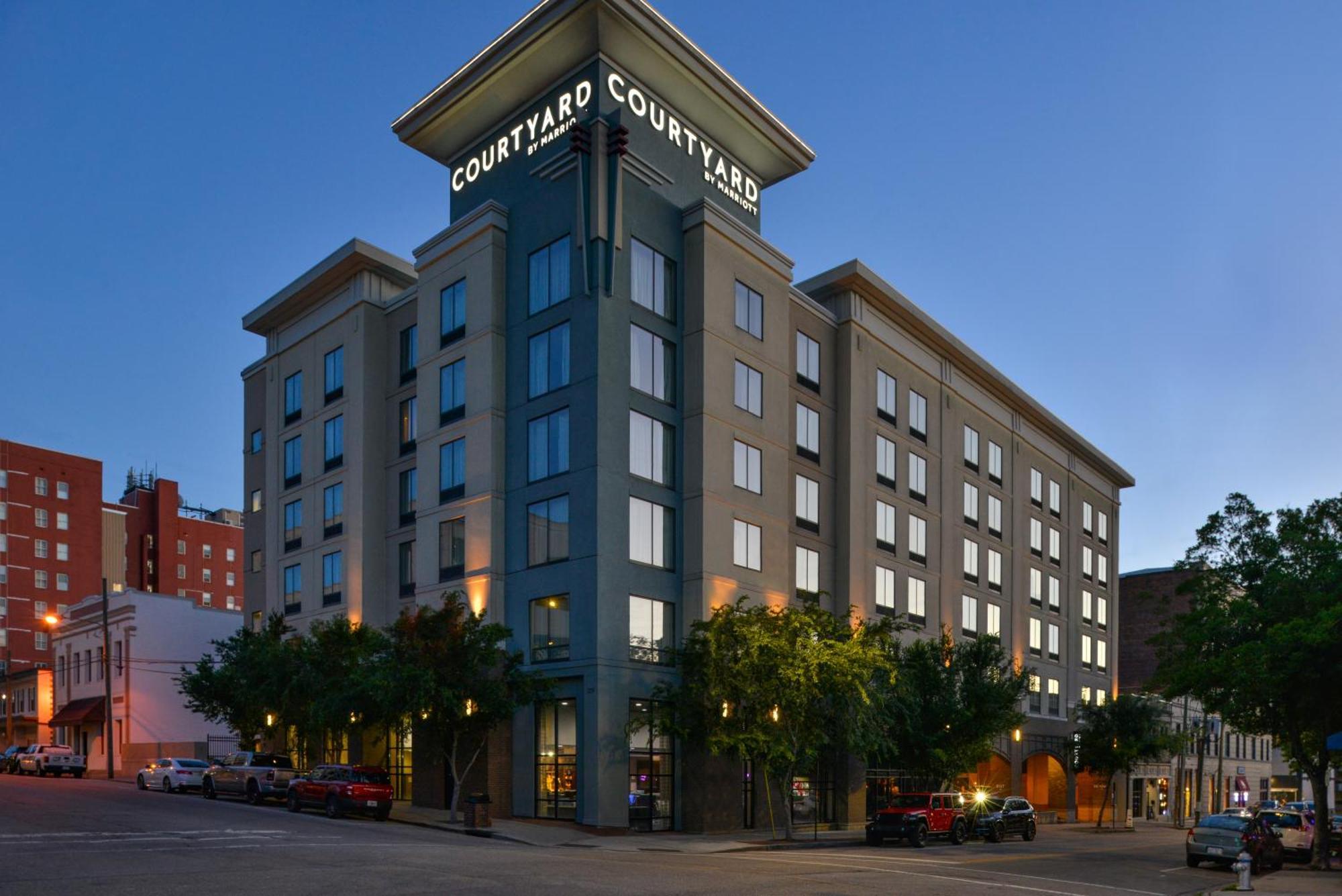 Courtyard By Marriott Wilmington Downtown/Historic District Hotel Екстериор снимка