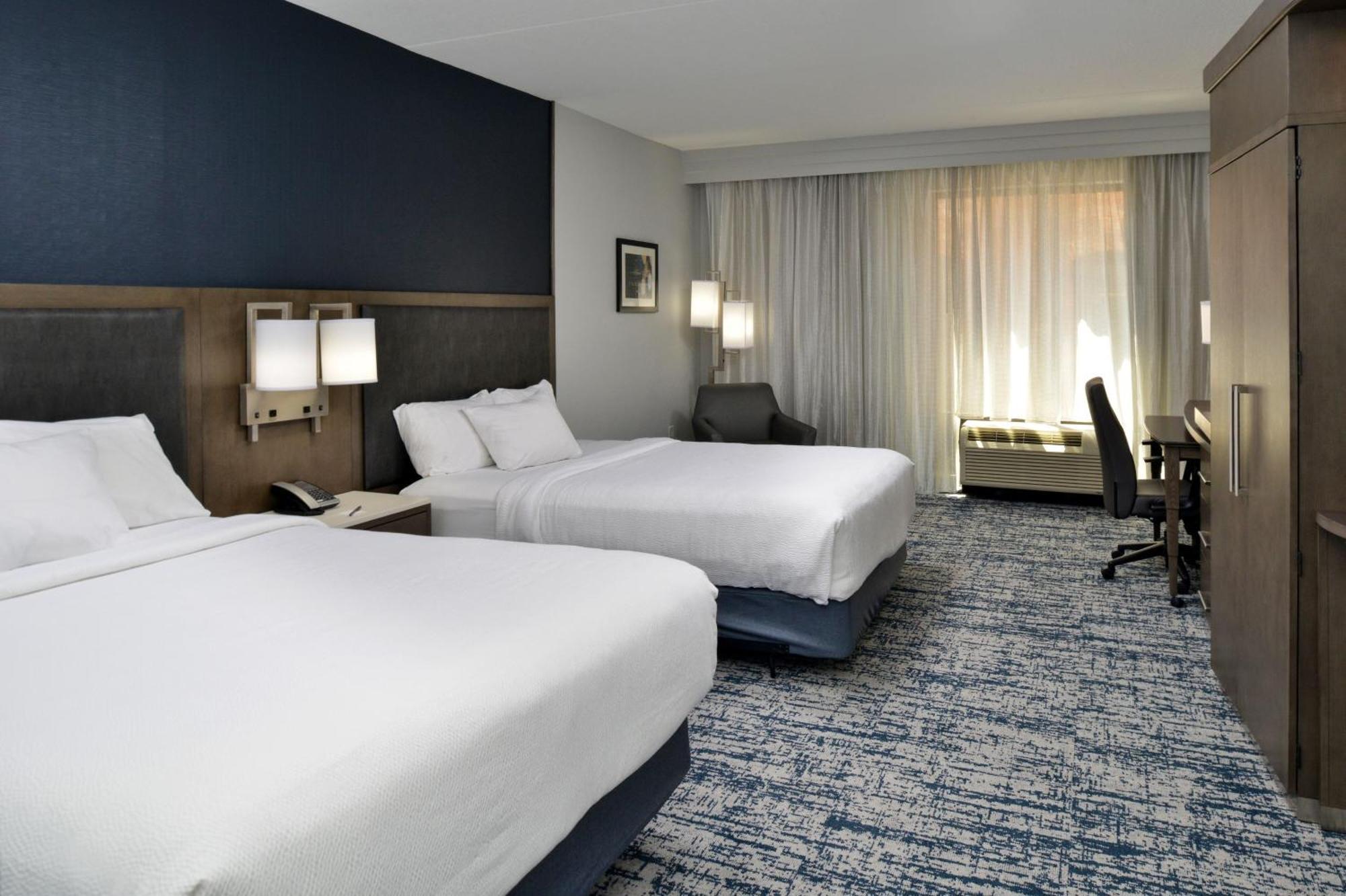 Courtyard By Marriott Wilmington Downtown/Historic District Hotel Екстериор снимка